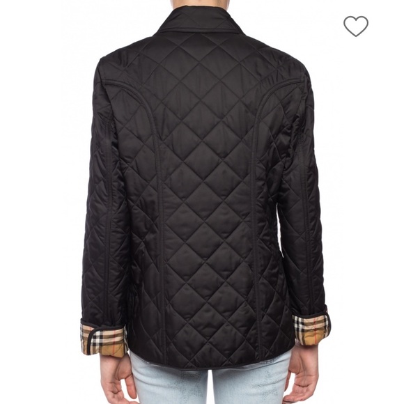 Women’s Burberry Quilted Jacket with Pockets Size Small - Picture 5 of 6
